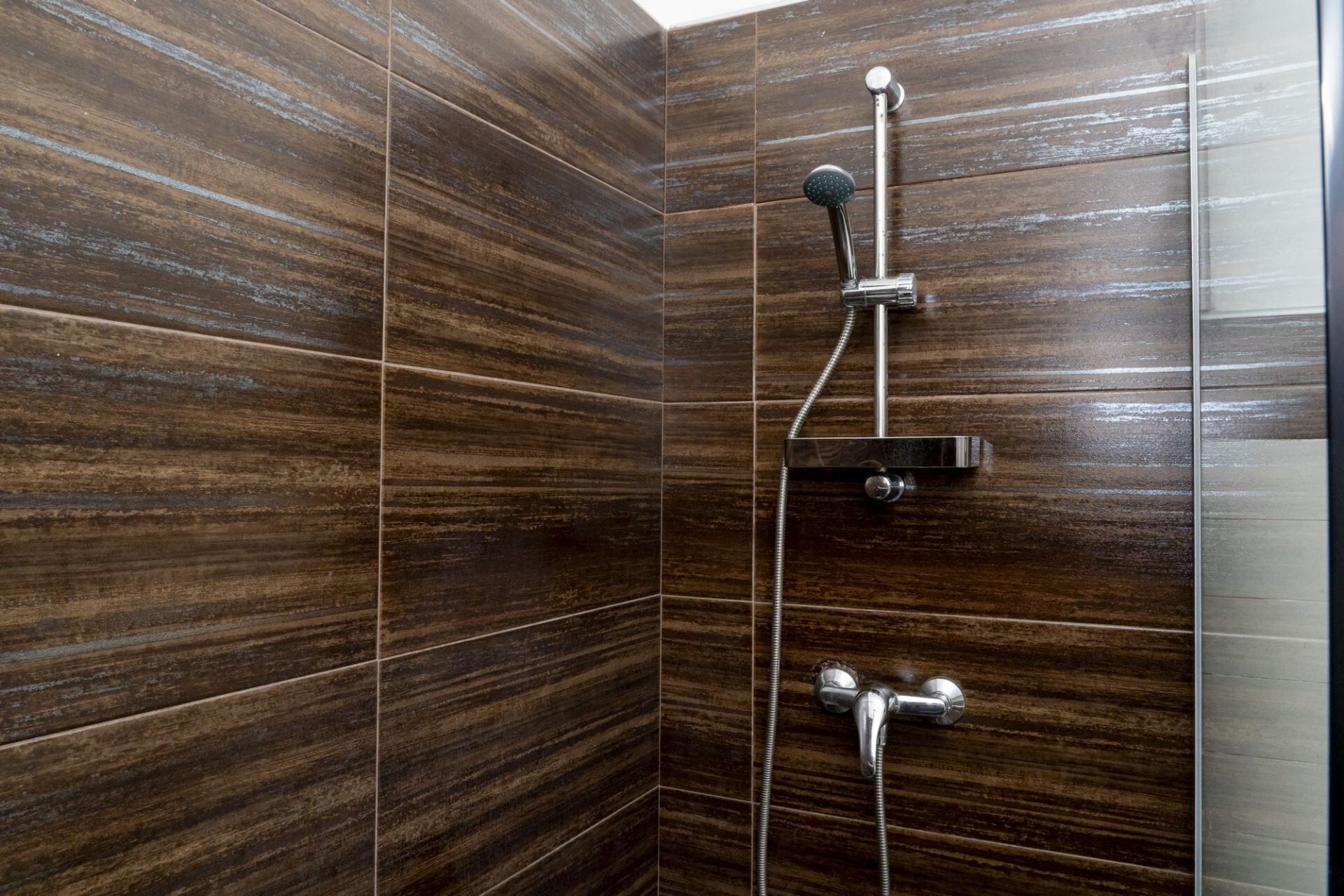 Een douche, een haardroger
