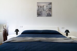 1 bedroom, iron/ironing board