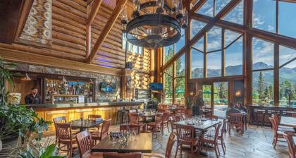 Mountain Village Getaway with Pool & Hot Tub