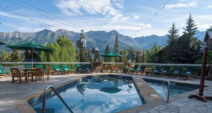 Mountain Village Getaway with Pool & Hot Tub