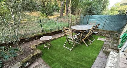 Apartment with garden in the Terres du Larzac and Lac du Salagou area