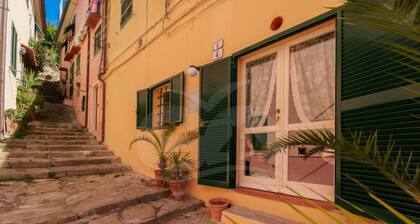 VICOLO SAN MARTINO SUITE