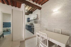 Dining - VICOLO SAN MARTINO SUITE (Porto Azzurro)