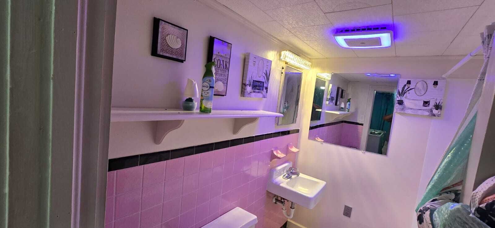 提供毛巾、番梘、廁紙