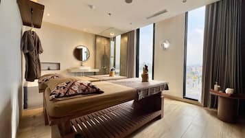 Massage dans la chambre