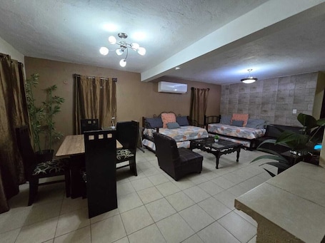 Interior. House in quiet and safe area, pets are welcome.