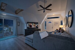 Una Smart TV, videojuegos, libros