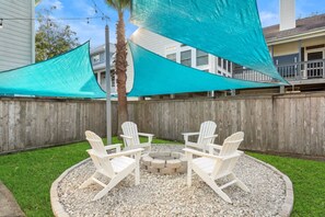 Terrace/patio - Charming Cottage Close to Kemah Boardwalk (Kemah Area)