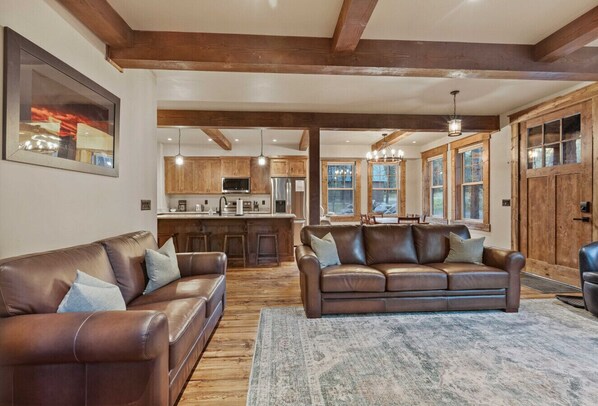 Smart TV, fireplace, video games