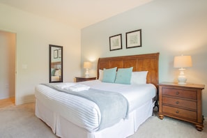 3 bedrooms, iron/ironing board, free WiFi, bed sheets