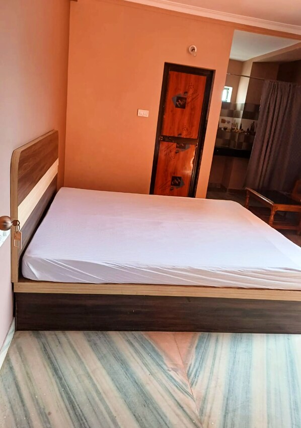 Deluxe-Doppelzimmer | Zimmersafe, schallisolierte Zimmer, Bettwäsche