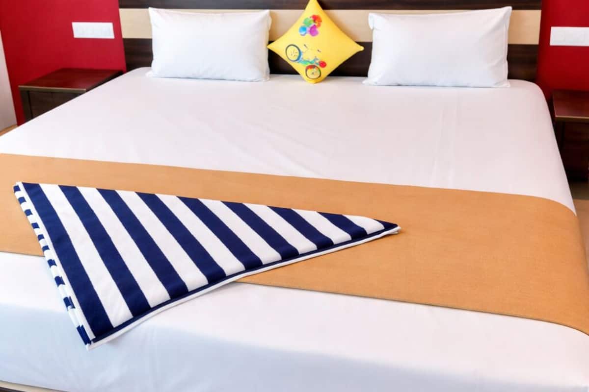 In-room safe, soundproofing, bed sheets