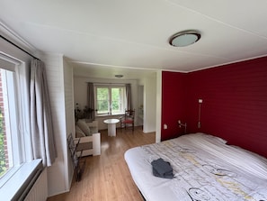 Apartment, Multiple Beds, Kitchenette, Garden View | Blackout drapes, soundproofing, free WiFi - B&B Zwiep (Lochem)