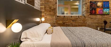 2 quartos, ferros/tábuas de passar roupa, Wi-Fi, roupa de cama