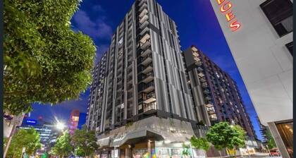 Modern & Homely 2BR APT w/Parking @Bowen Hills