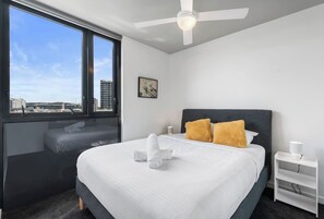 2 bedrooms, desk, iron/ironing board, free WiFi