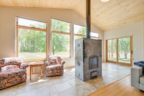 Interior - Fish, Hike & More! Home w/ Views in Stevensville (Stevensville)