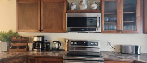 Micro-ondes, lave-vaisselle