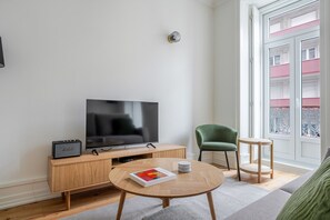 Tv, stereoanlæg