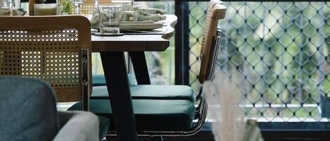 تناول الطعام