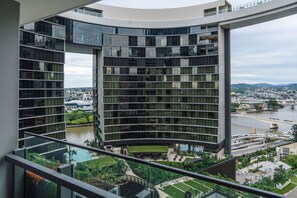 Property grounds - Sleep 4 | Balcony Gym Pool | Connect to Casino (Brisbane City)