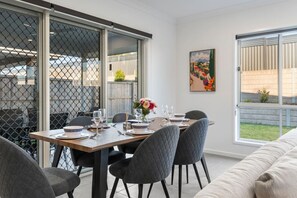 Dining - Relax-Ready 4BR Near Bayside & Shops | Workspace (Victoria Point)