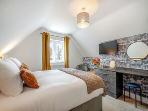 4 bedrooms, free WiFi