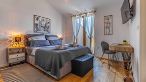 3 chambres, fer et planche à repasser, Wi-Fi gratuit, draps fournis
