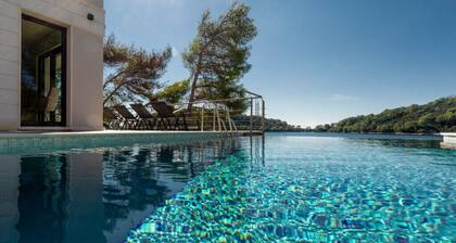Villa Lipovac by Villas Guide