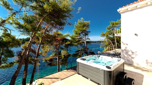 Villa Lipovac by Villas Guide