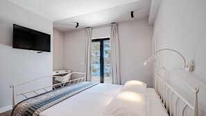 4 quartos, ferros/tábuas de passar roupa, Wi-Fi de cortesia