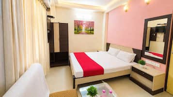 Deluxe Double Room, Air conditioning | Front of property