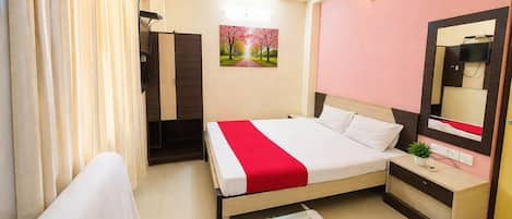 Deluxe Double Room, Air conditioning | Front of property