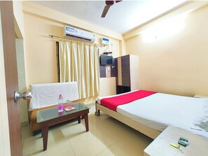 Deluxe Double Room, Multiple Beds, Air conditioning