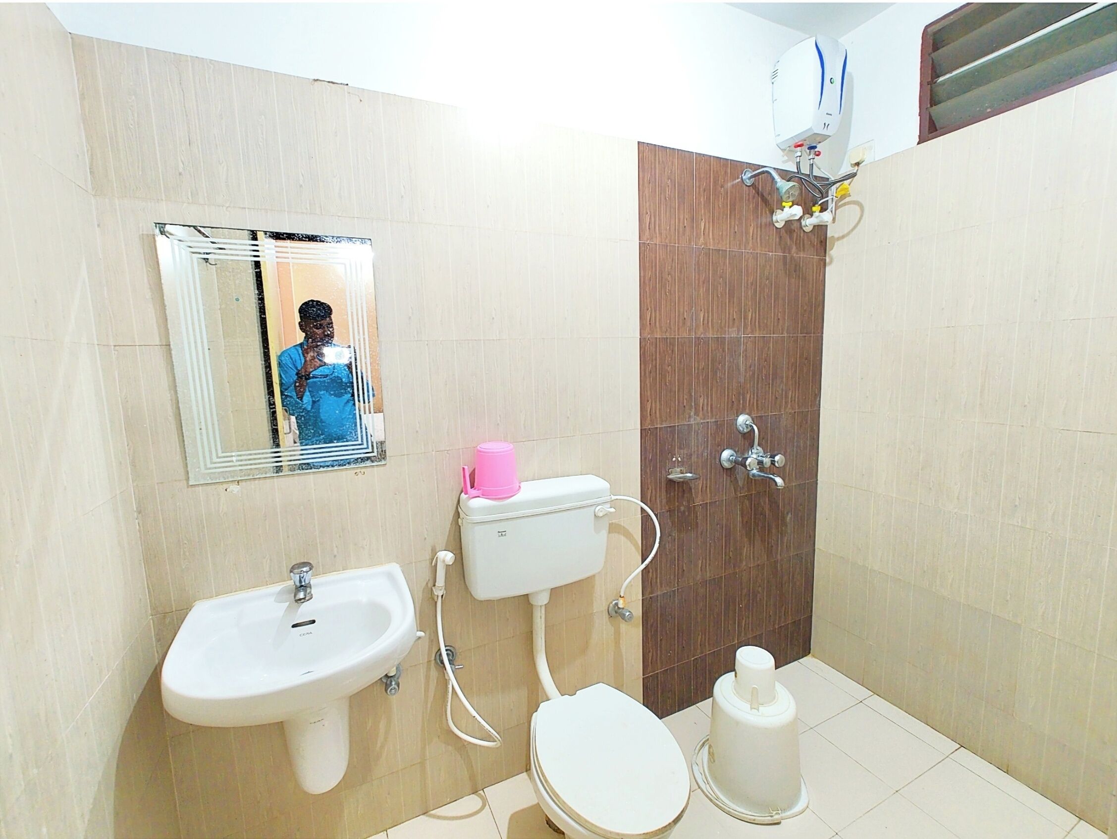 Shower, free toiletries, slippers, towels