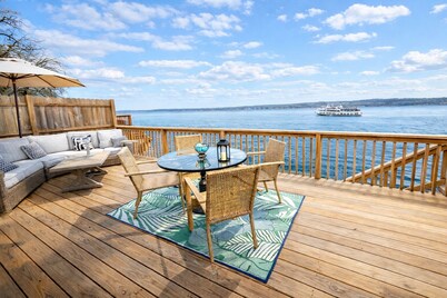 Arcade/ Kayaks/ Games in Waterfront River Beach Home in Peoria Heights w/ 3 Beds