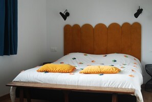 3 makuuhuonetta, silitysrauta/-lauta, Wi-Fi