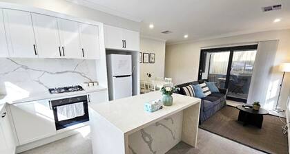 Whole House | 3 bedroom & 2 bathroom | Premium Getaway | For Up to 4 People