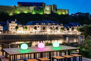 Outdoor dining - Vacation Home in Bouillon by Semois River (Bouillon)