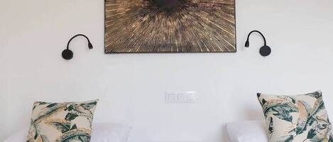 Fer et planche à repasser, Wi-Fi gratuit, draps fournis