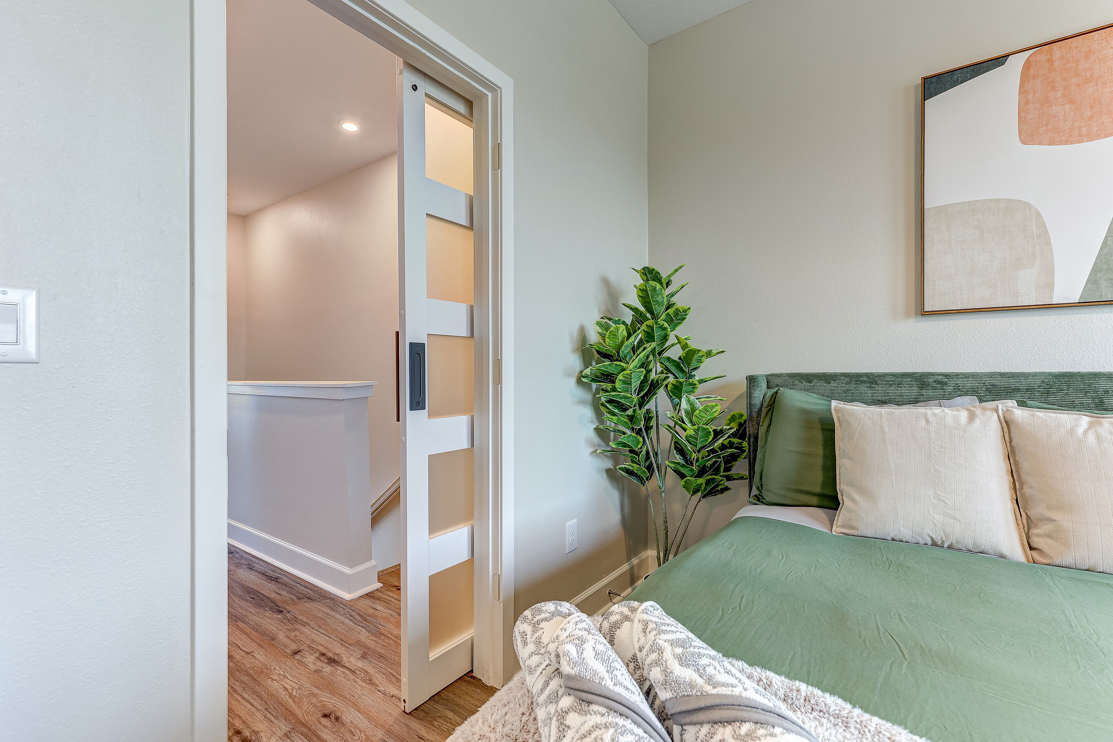 3 chambres, fer et planche à repasser, Wi-Fi gratuit, draps fournis