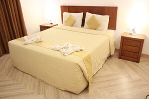 Dobbeltrom – deluxe | Skrivebord og wi-fi (inkludert)