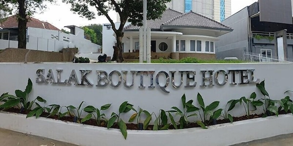 Salak Boutique Hotel - Bogor