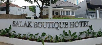 Salak Boutique Hotel