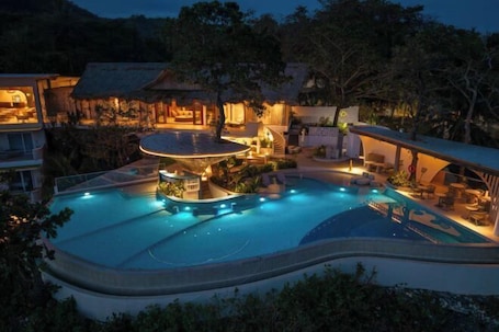 Exterior. Solea Reef Resort Anda