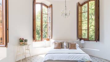 17 Schlafzimmer, Reisekinderbett, kostenloses WLAN, Bettwäsche