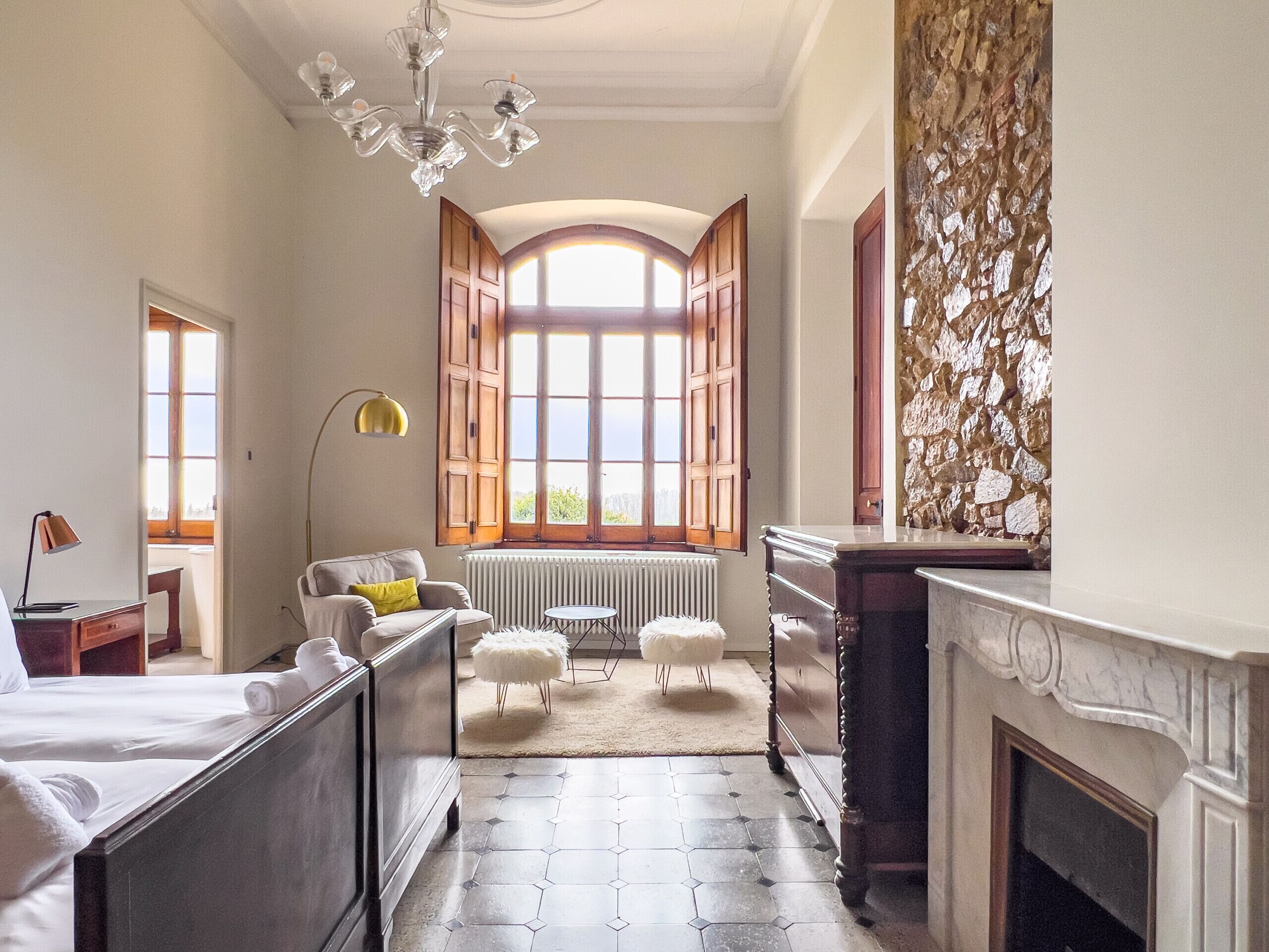 17 slaapkamers, reisbedje, gratis wifi, beddengoed