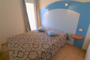 1 bedroom, iron/ironing board