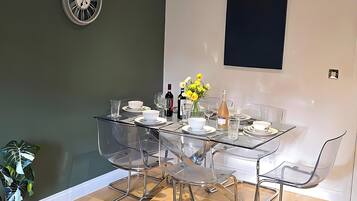House | Dining