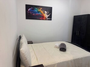 2 chambres, fer et planche Ă repasser, accĂšs Internet, draps fournis